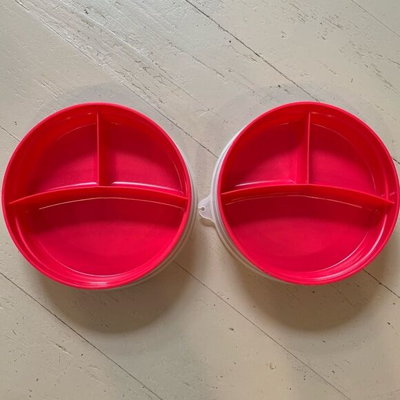 Tupperware set of 2 pink Munchkids divided plate with lids snack lunch school - Picture 1 of 11
